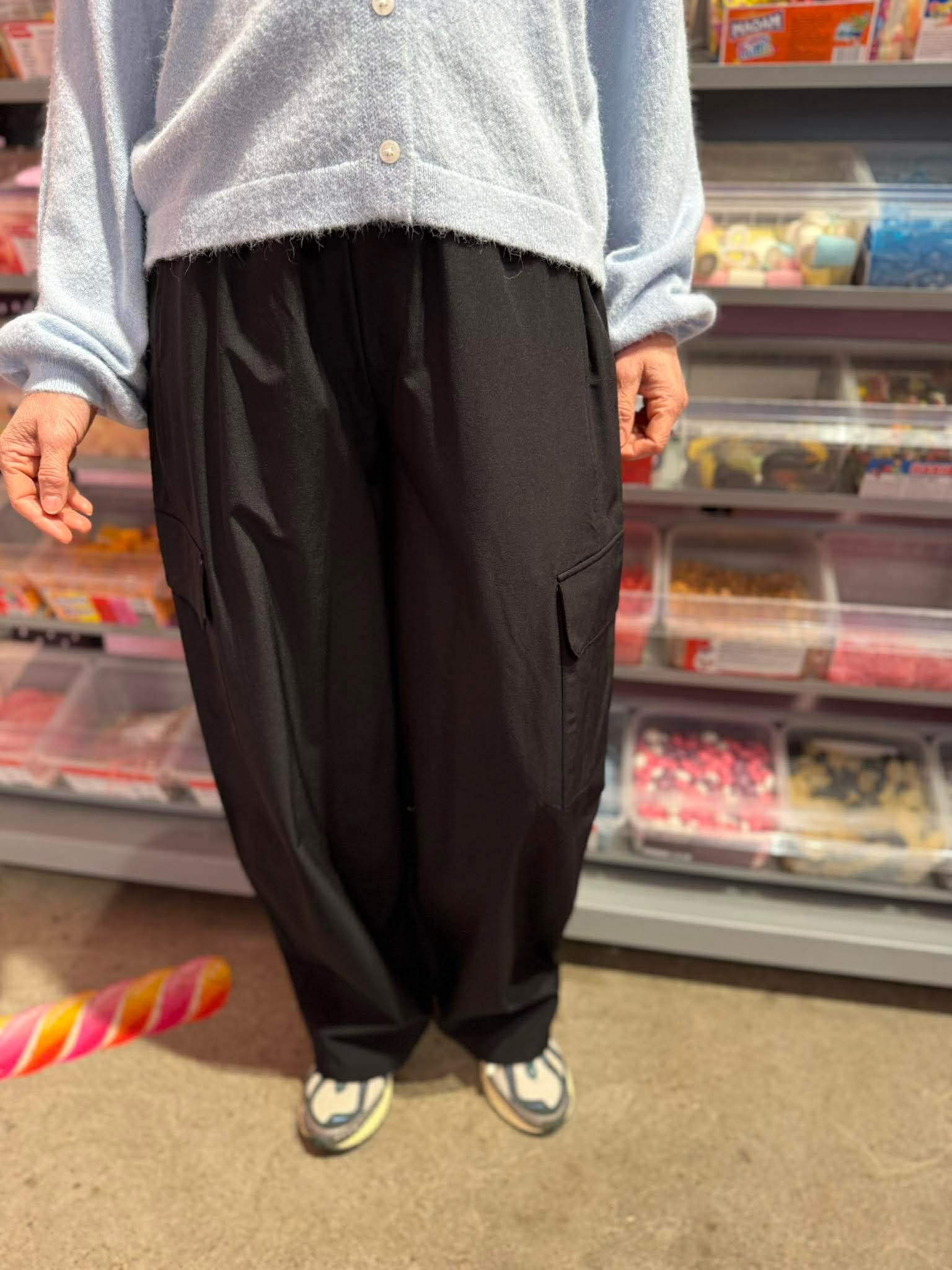 NMKIRBY Cargo Trousers - Black